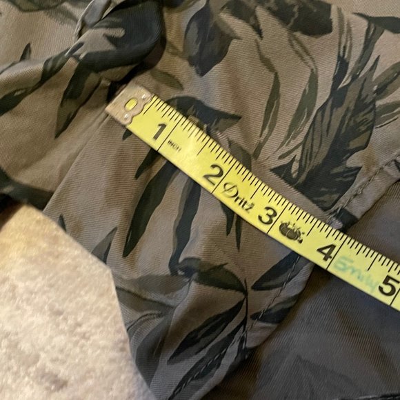 Tropical Green Mid-rise Linen Shorts Old Navy - Picture 9 of 9